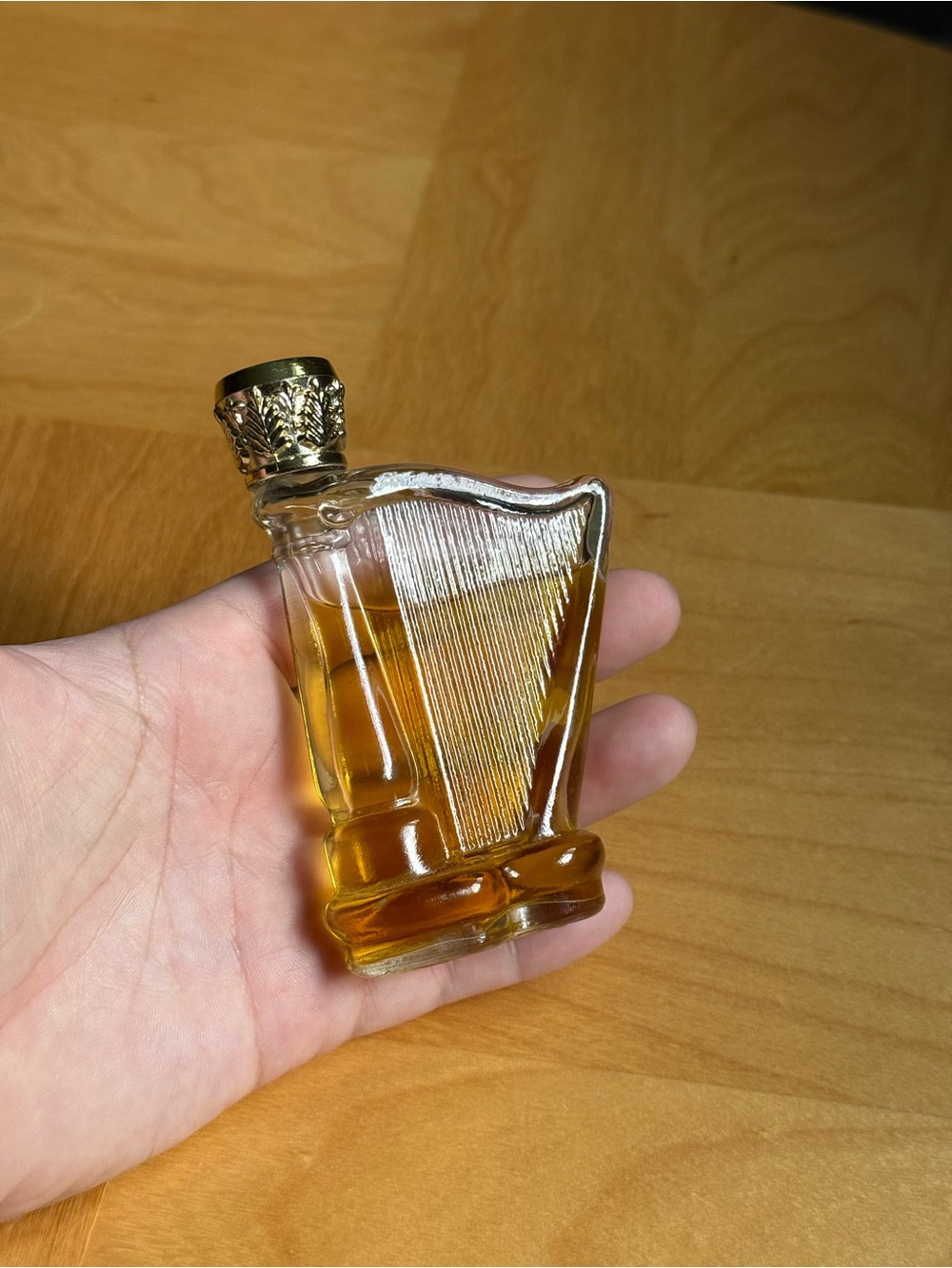 Vintage c1970s Near Full Heavenly Music Harp Shaped Cologne Bottle by AVON - Picture 13 of 15
